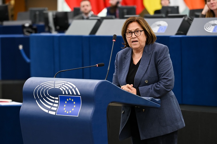 Lucia Annunziata en el pleno