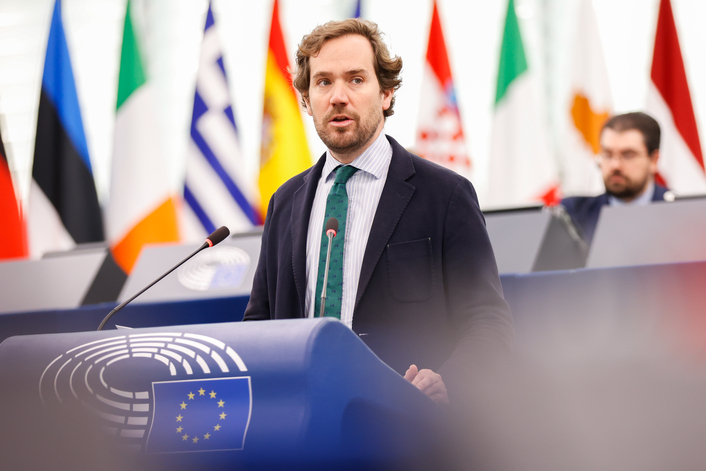 El diputat Borja Giménez (PPE), interve davant del Parlament Europeu durant el ple